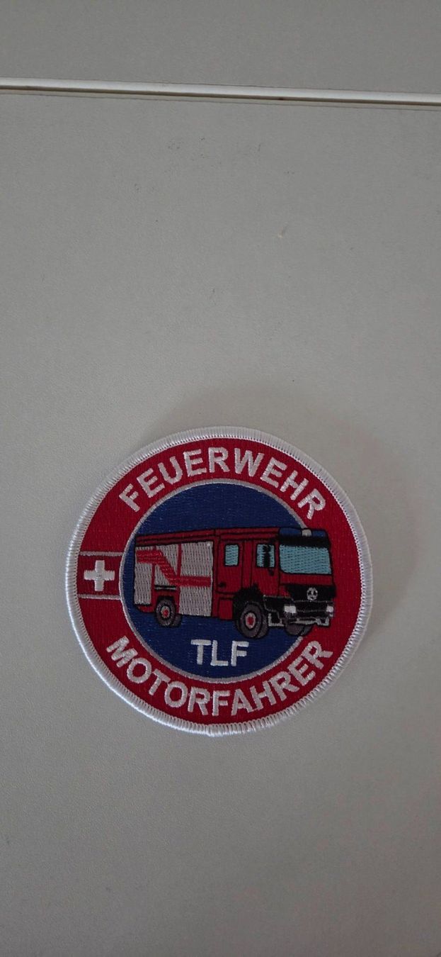 Patches: Feuerwehr Patch Ohne Klett – Neu (gemäss Beschreibung) aus Grosswangen von mos_f7sz