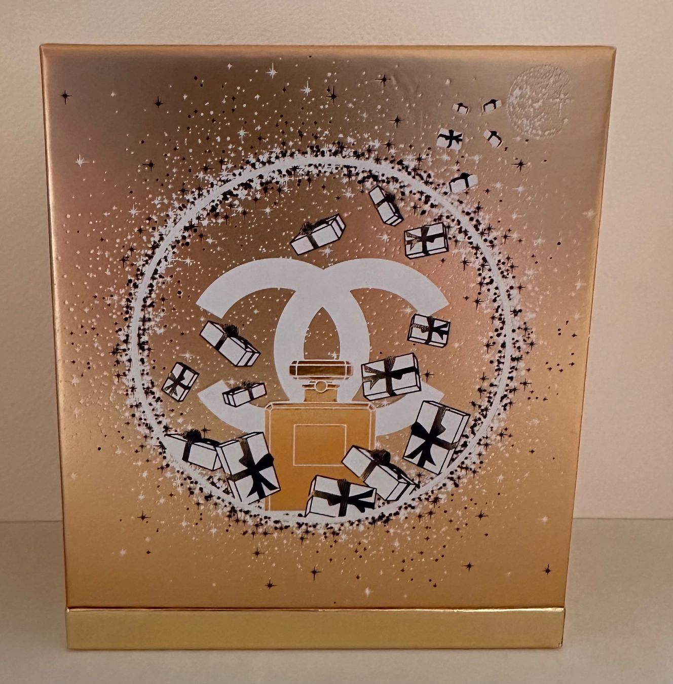 Chanel Profumi & Eau de Toilette: Eau de parfum Chanel No.5 – Nuovo (secondo la descrizione) da Bouveret venduto da seb_rjx8 1