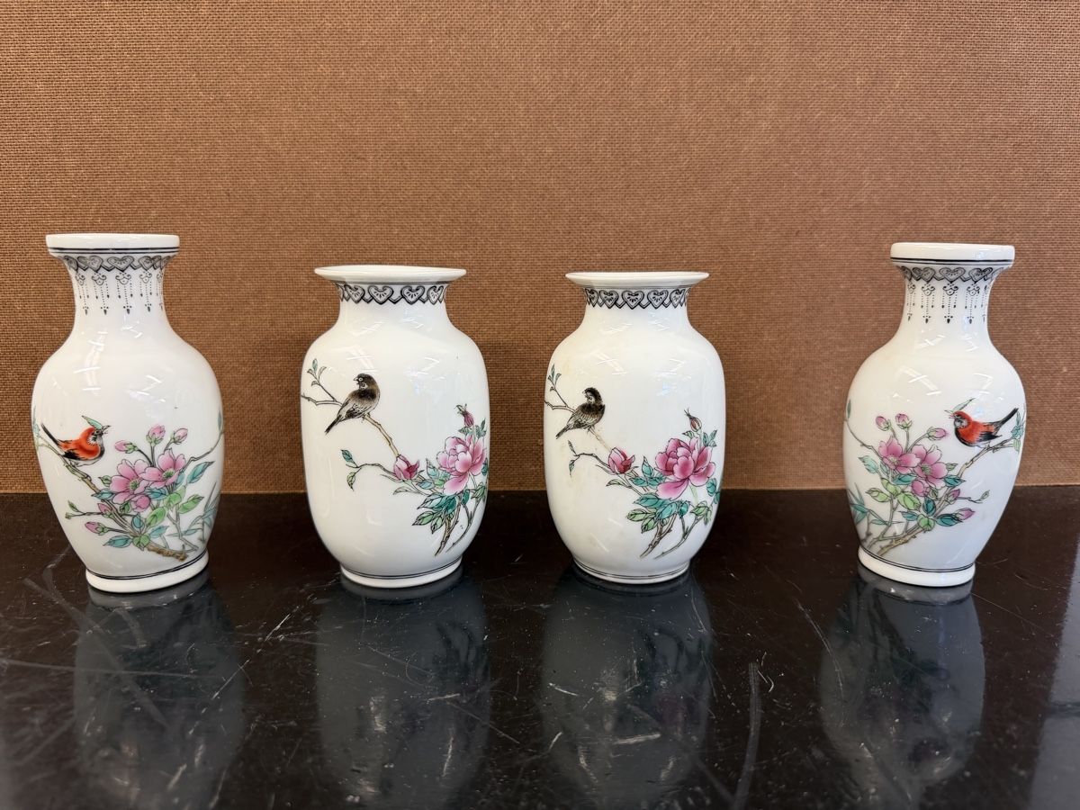 Vasi & Recipienti: Lot de 4 petits vases chinois,  vintage – Nuovo (secondo la descrizione) da montreux venduto da Always-Good
