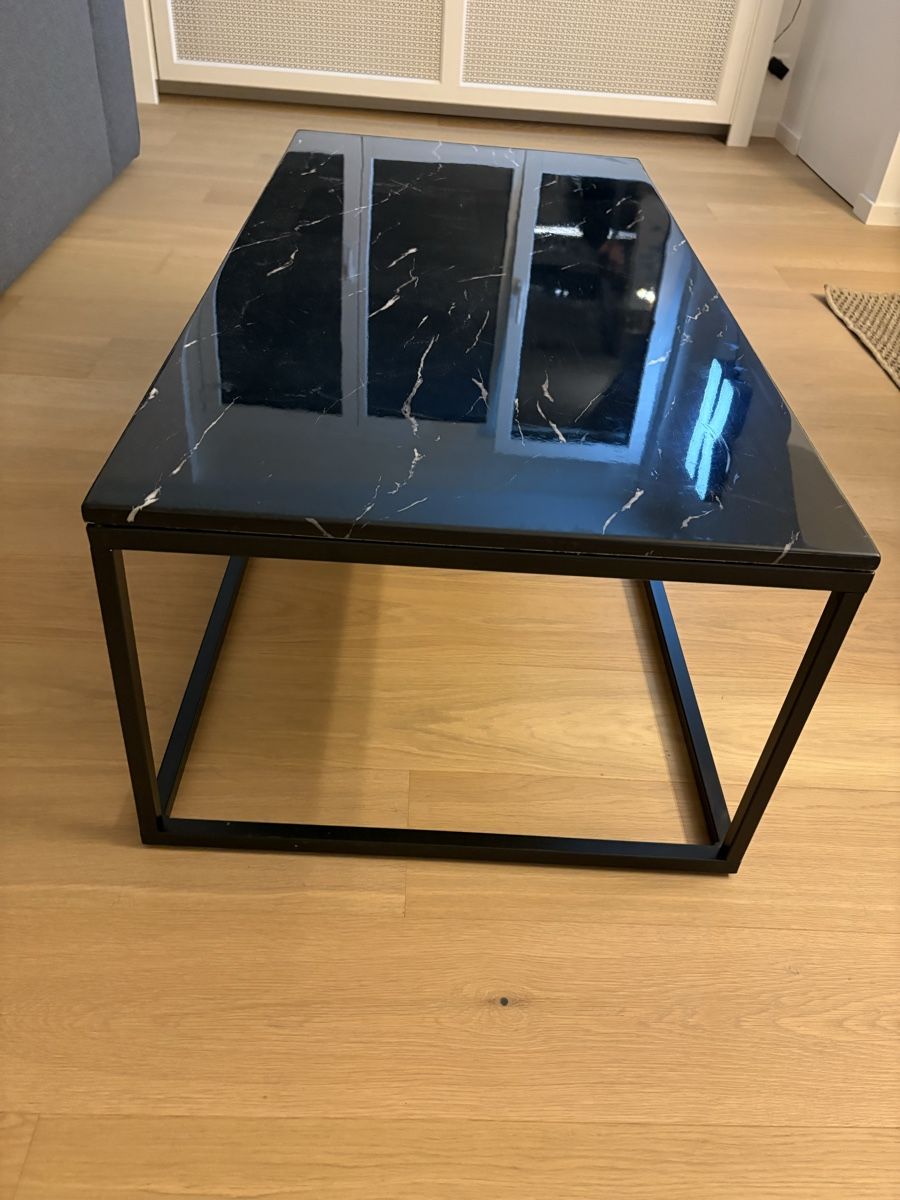 Kare Tische: Couchtisch – Gebraucht aus Zürich von Cl_di 2