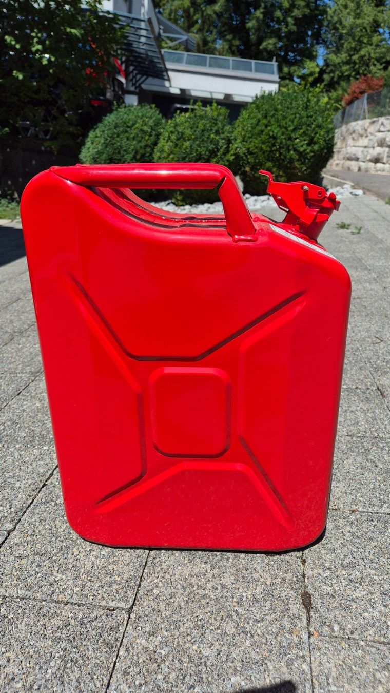 Taniche per benzina: Benzinkanister Never Stop 20L – Nuovo (secondo la descrizione) da Unterlunkhofen venduto da firefighter-2006 3
