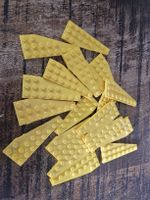 lego 50305 lot de 20 pièces Yellow Wedge, Plate 8 x 3