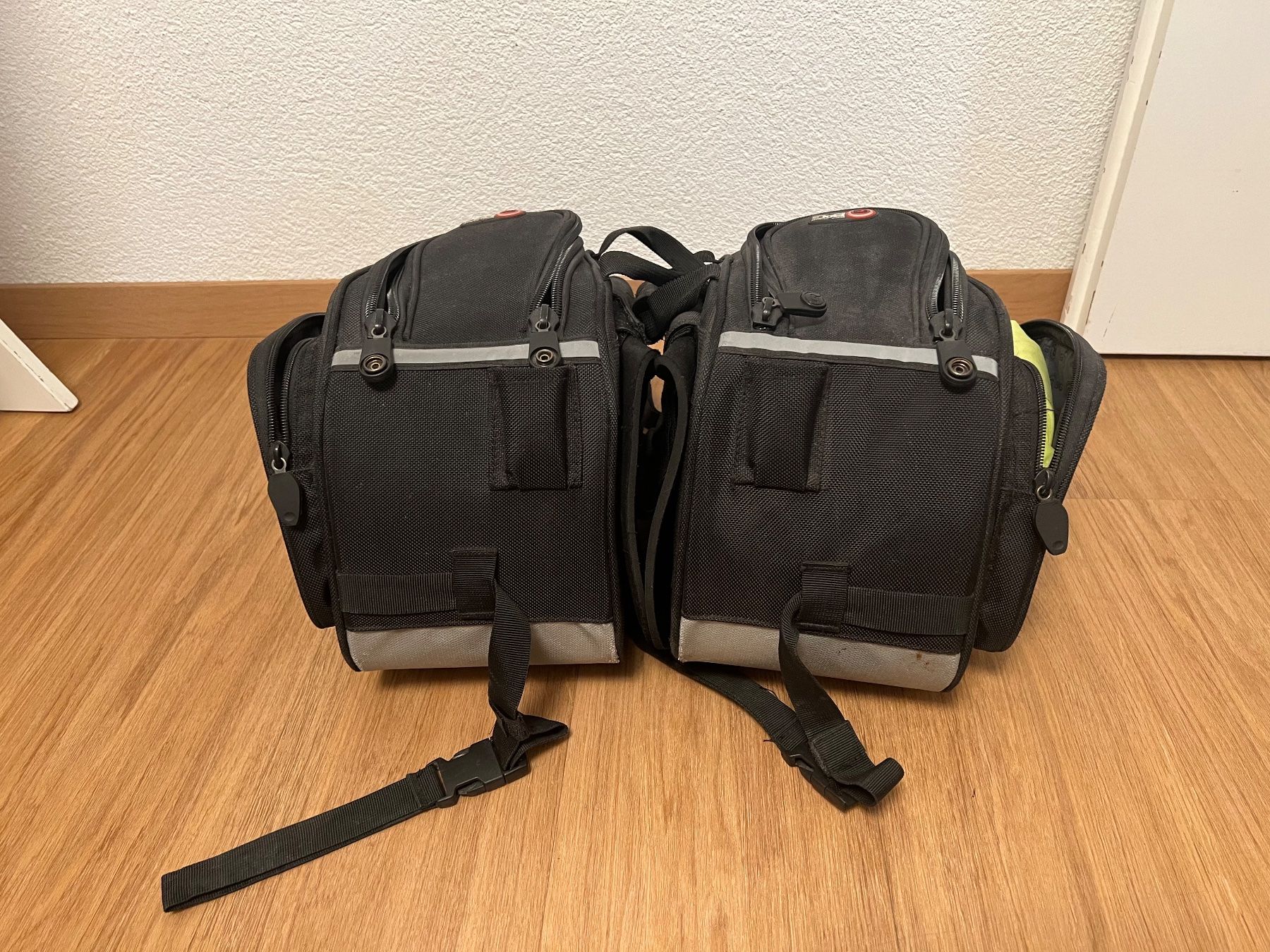 Reisekoffer: Qbag Satteltaschen – Gebraucht aus Kloten von  2