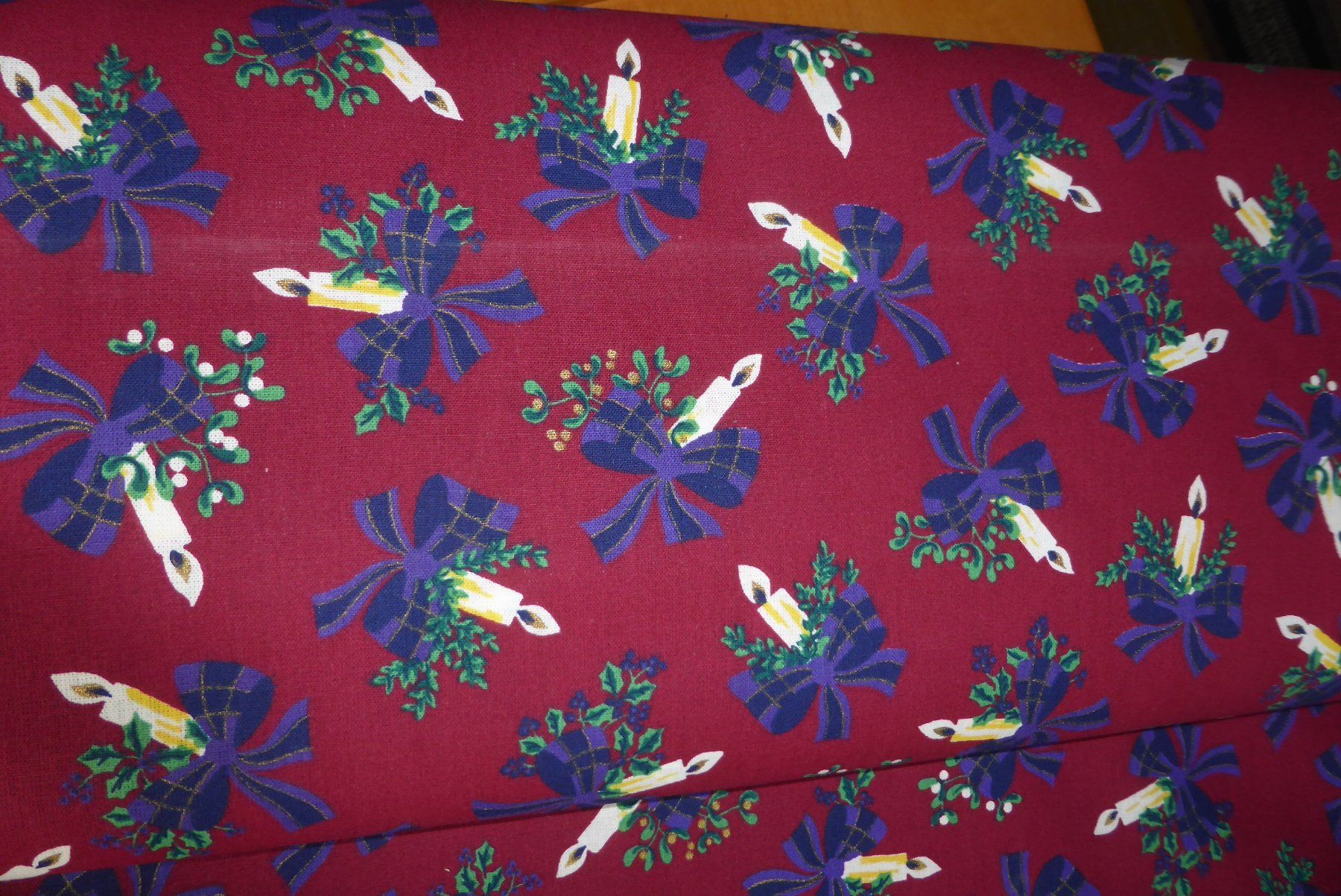 Tessuti: Baumwollstoff - rot mit Kerzen - 100 x 70 cm – Nuovo (secondo la descrizione) da Brunnadern venduto da pinkfaden 1