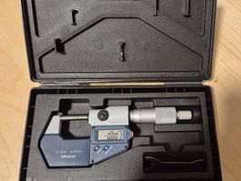 MITUTOYO Digital Micrometer / 0 - 25 mm / 0.001 mm