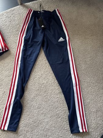 Adidas Hose, neu mit Etikett, Grösse S