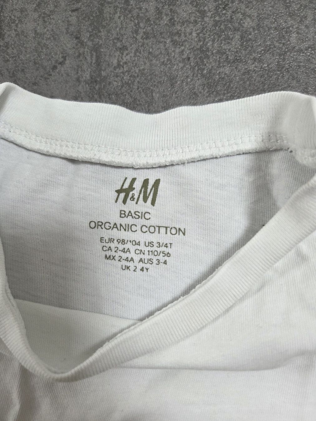 H&M Hemden, T-Shirts & Polos: H&M T-Shirt, Gr. 98/104 – Gebraucht aus Hüntwangen von ManuM2014 2