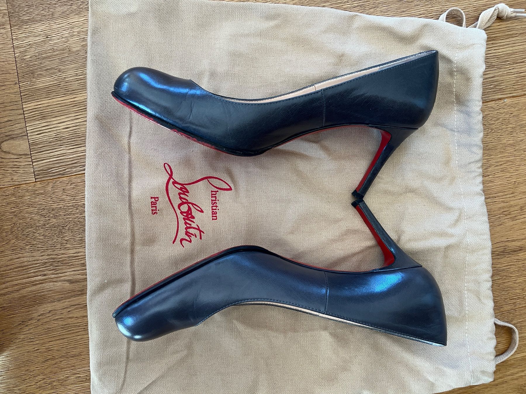 Christian Louboutin Scarpe da donna: Escarpins Louboutin cuir gris T38 – Usato da Blonay venduto da Oldboltoni 1