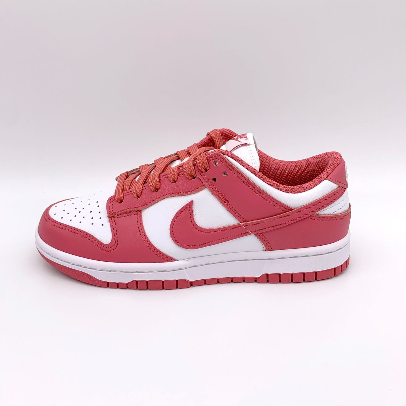 Nike Chaussures hommes: Nike Dunk Low Archeo Pink EU 36.5 – Neuf avec emballage d'origine à Buochs par MW_Sneakergoods 1