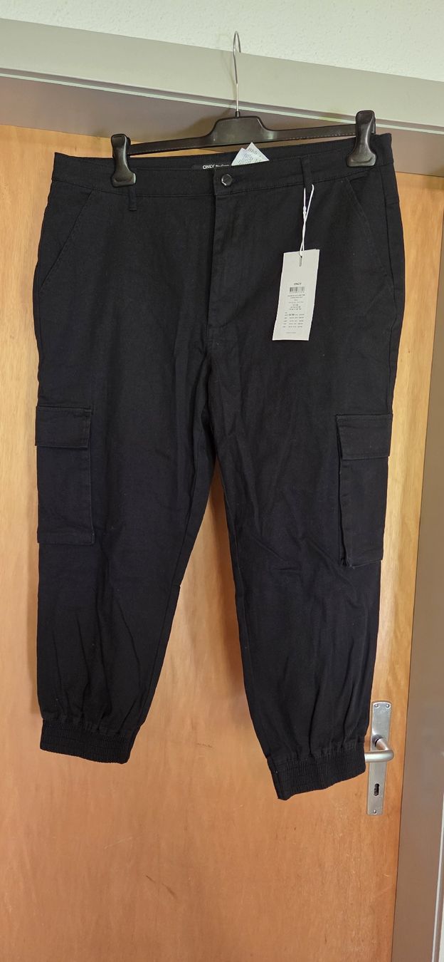Only Hosen: Cargo Hose – Gebraucht aus Sigriswil von Fischli_3600