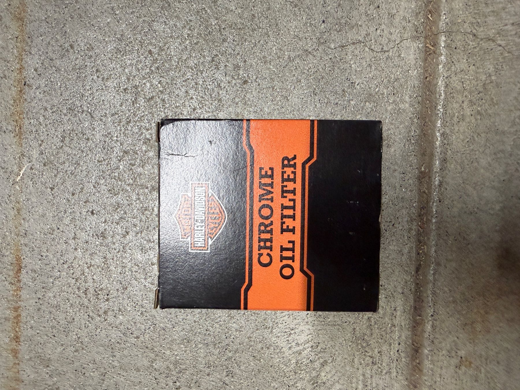 Harley-Davidson Tutti i ricambio per moto: 63796-77A Harley-Davidson Ölfilter chrom – Nuovo e nell'imballaggio originale da Ostermundigen venduto da jas_9j7d 1