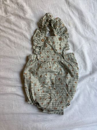 New super cute Noa de Cajou romper size 12M
