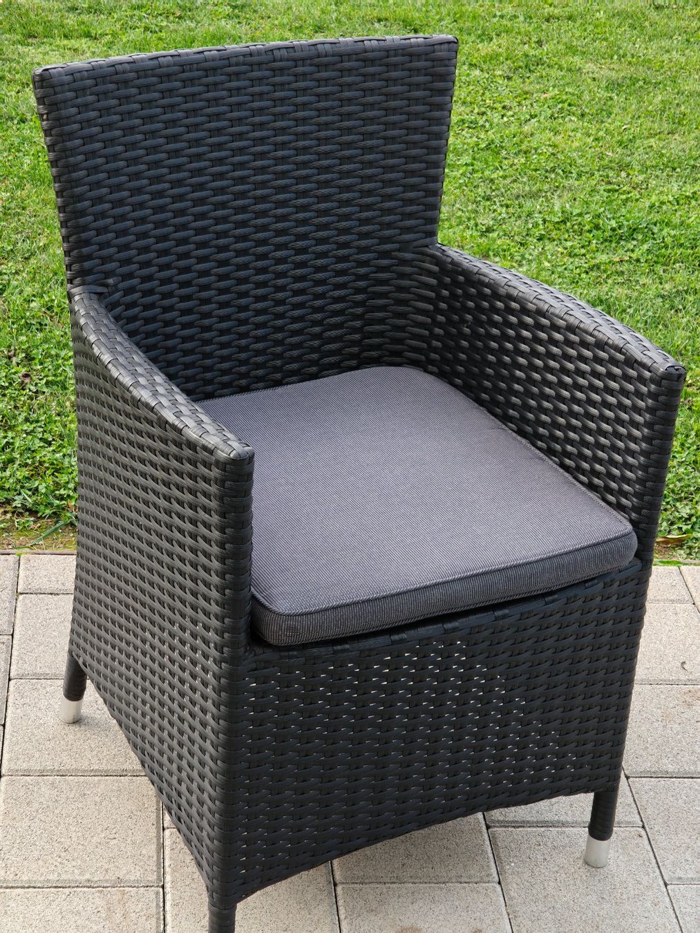 Tavoli: Rattan Gartentisch, mit 6 Stühlen – Usato da Gossau ZH venduto da Jcoo 6