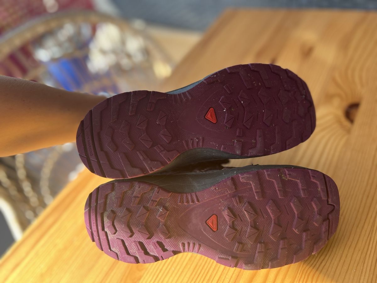 Salomon Schuhe für Mädchen: Schuhe Salomon Gr.35 – Gebraucht aus Dietwil von kim_9ntv 2