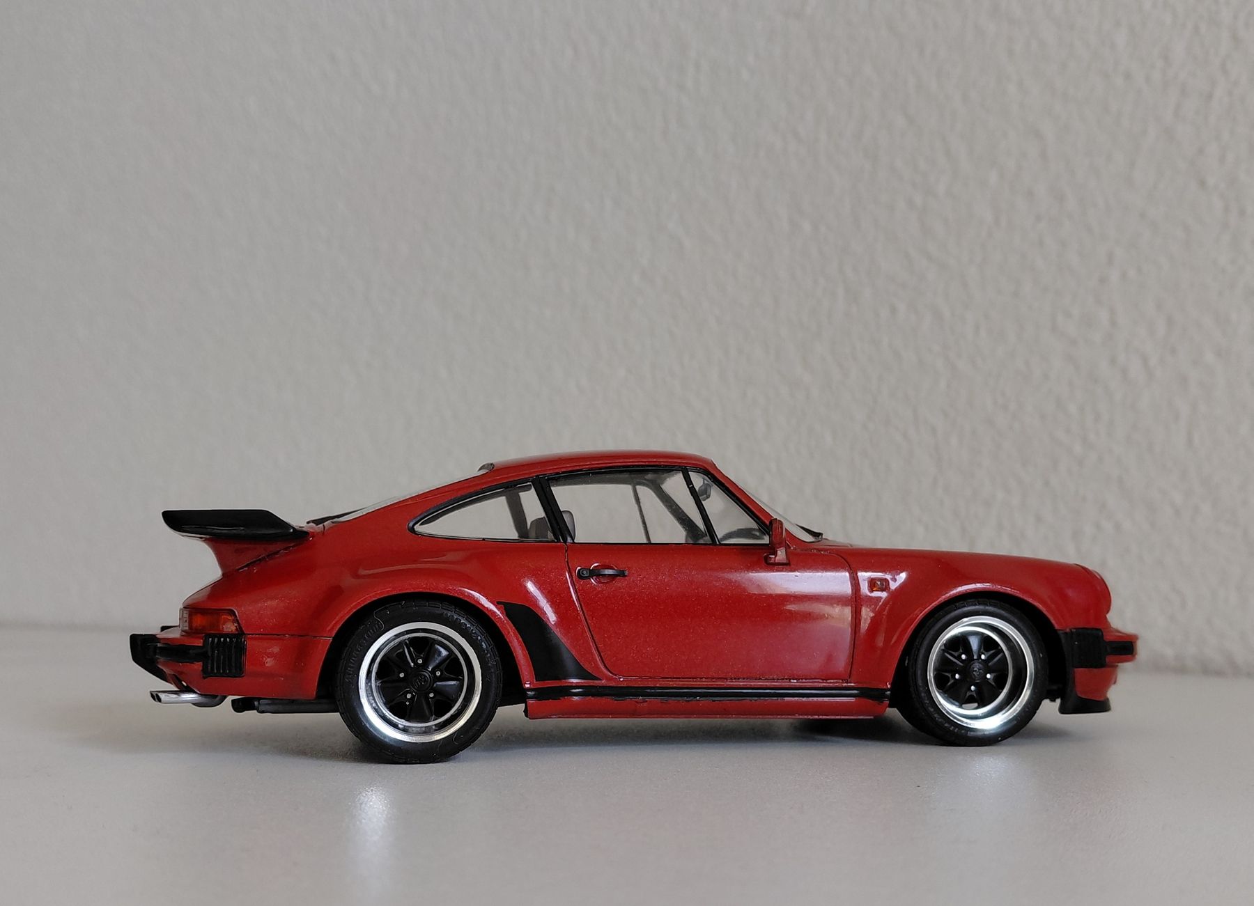 Tamiya Modellini d'auto: Porsche 911 Turbo 1988 – Nuovo (secondo la descrizione) da Bottenwil venduto da Toyscout 1