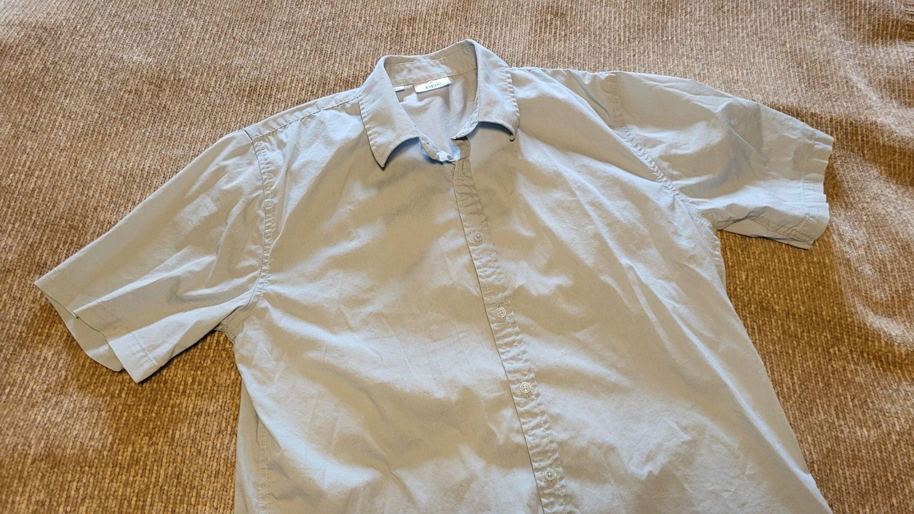 Camicie, T-shirt & Polo: Hemd, kurzarm, Grösse 176/182 – Usato da Winterthur venduto da cbe_5ph7 1