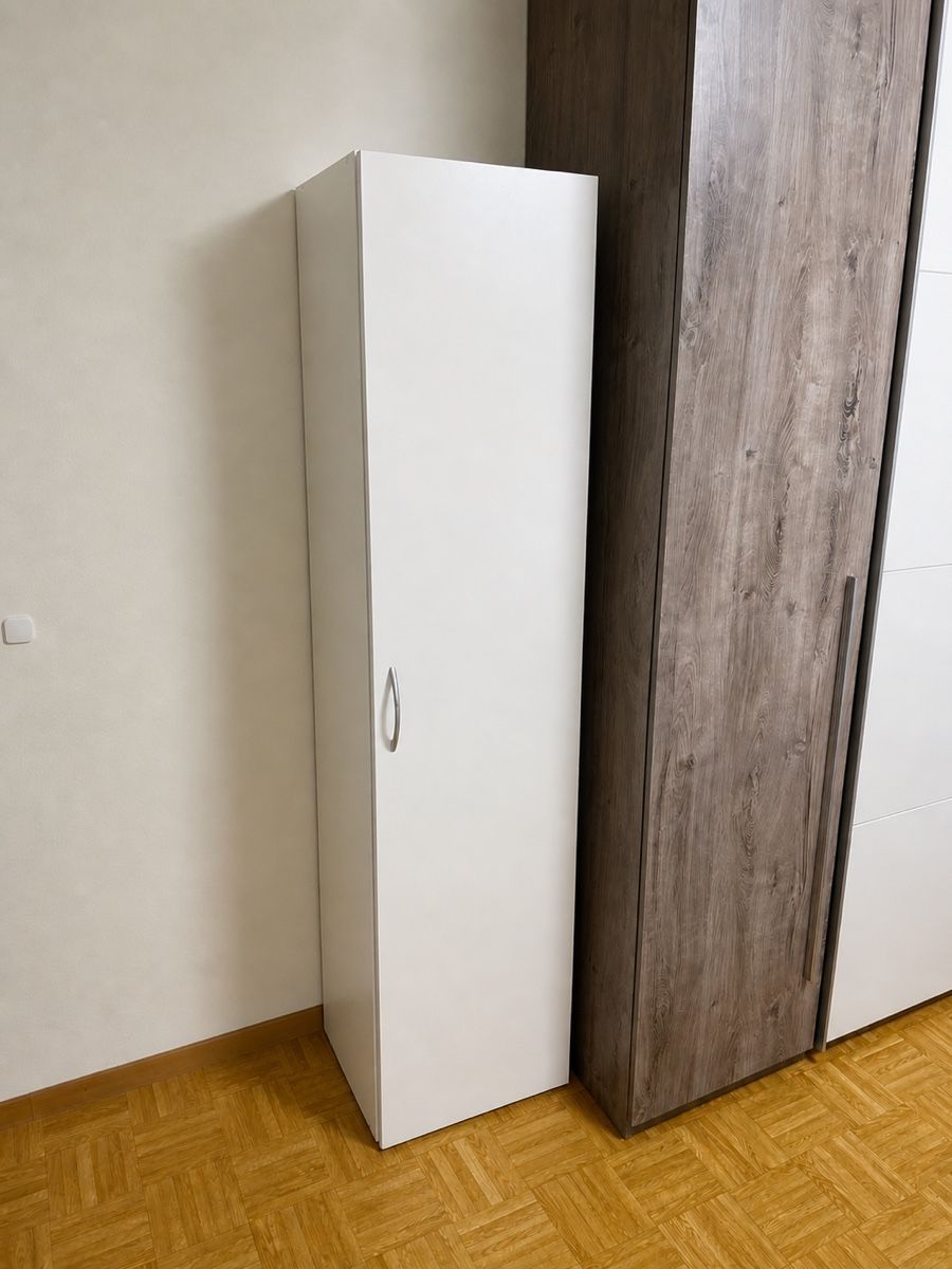 Armoires: Hochschrank weiss – D'occasion à Winterthur par sje_lks5