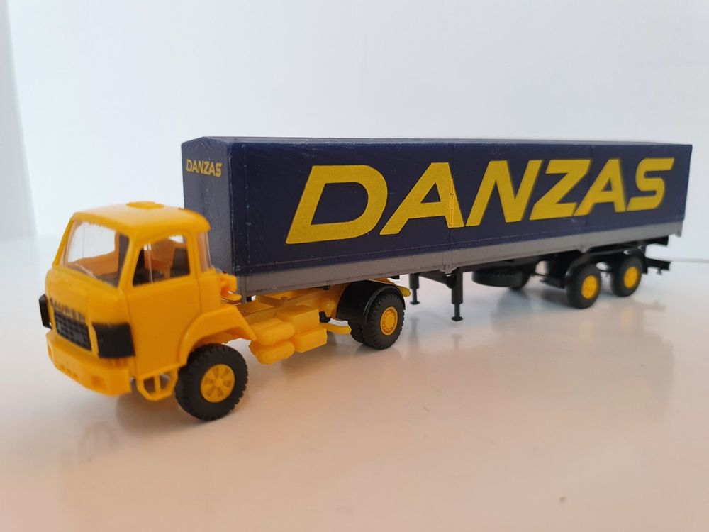 Camion Semi-remorque MAN TGA LX Avec Bâche Coulissante - Modèle Réduit AWM 1:87 - Occasion