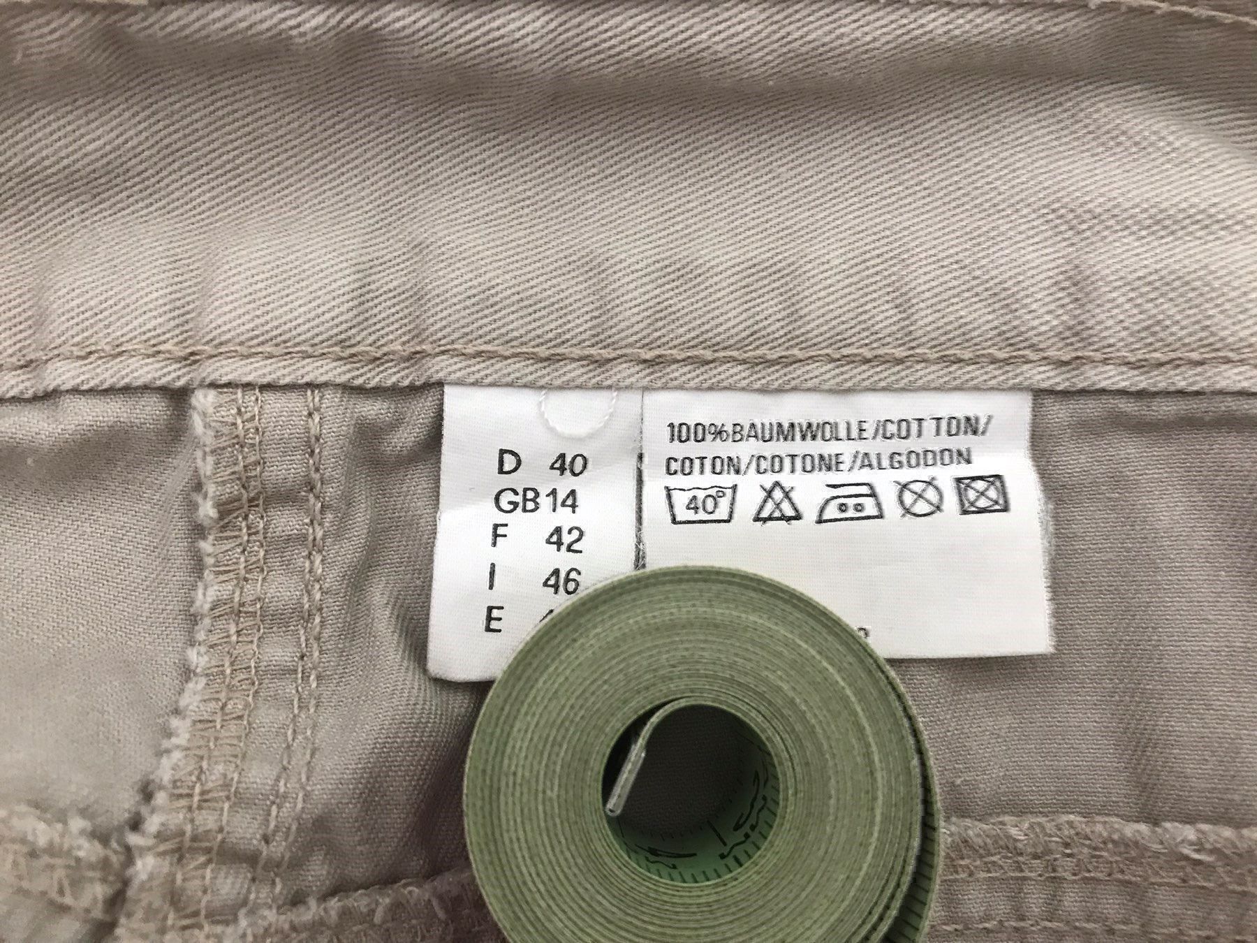 Hosen: Shorts beige ❤ – Gebraucht aus Kreuzlingen von shopaholicatheart 2