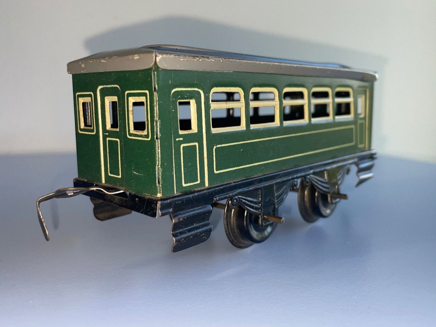 Märklin Modellini di ferrovie: Personenwagen Adolf Schuhmann 1935 – Usato da Savosa venduto da Accipe_Oblatam 2
