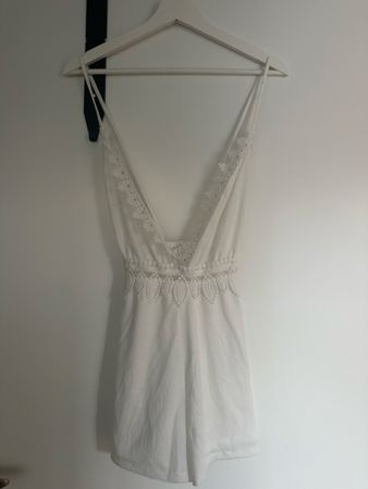 Jumpsuit weiss mit Spitze Grösse 36 neu