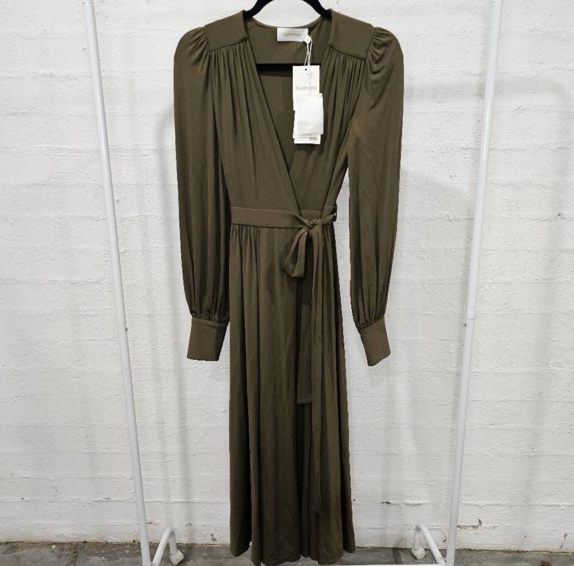Zimmermann Kleider: Zimmermann Elegant Midi Dress – Neu (gemäss Beschreibung) aus St.Josefen von lop_lh8d
