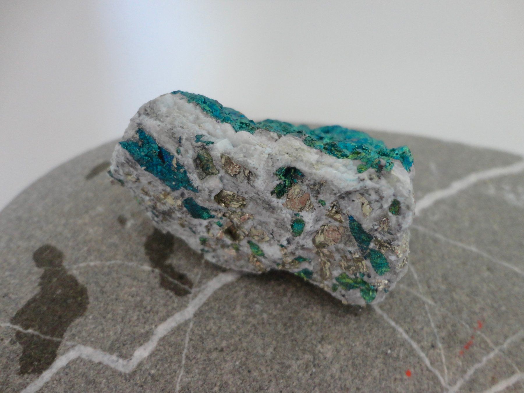 Minerali & Pietre curative: Chalkopyrit roh – Nuovo (secondo la descrizione) da Biberist venduto da Steine 3