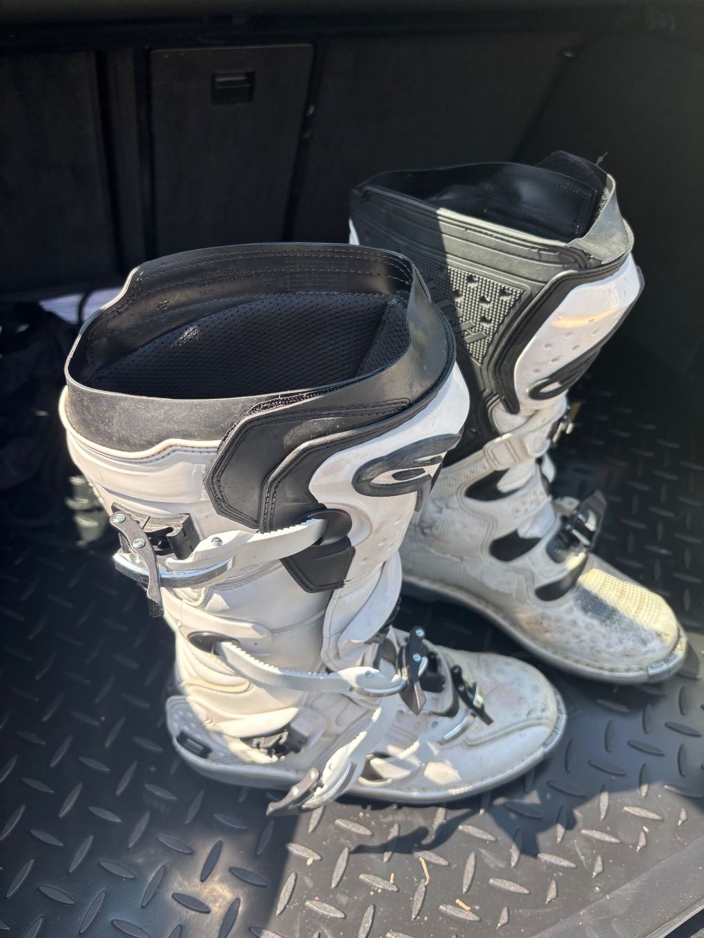 Alpinestars Herrenschuhe: Motocrossstiefel Tech 8 – Gebraucht aus Abtwil SG von Rcr250