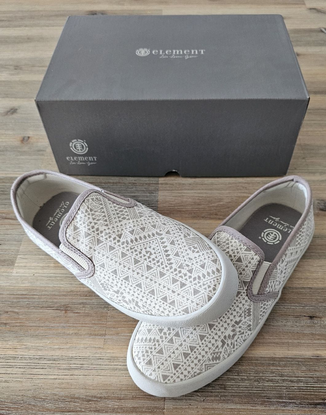 Element Chaussures femmes: Neue Element Schuhe Slipper, Gr. 36 – Neuf avec emballage d'origine à Basel par Mazzo84