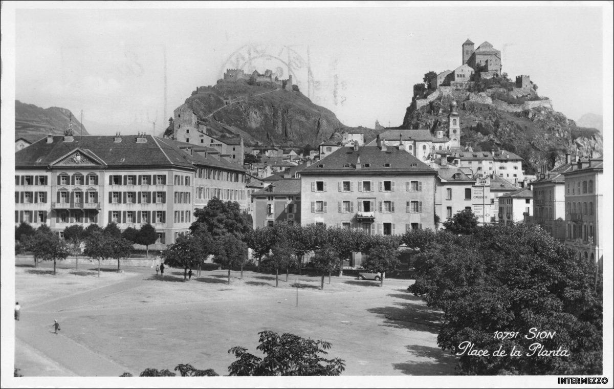 Cartoline postali: Sion VS // Place de la Planta 1942 – Usato da Basel venduto da intermezzo12