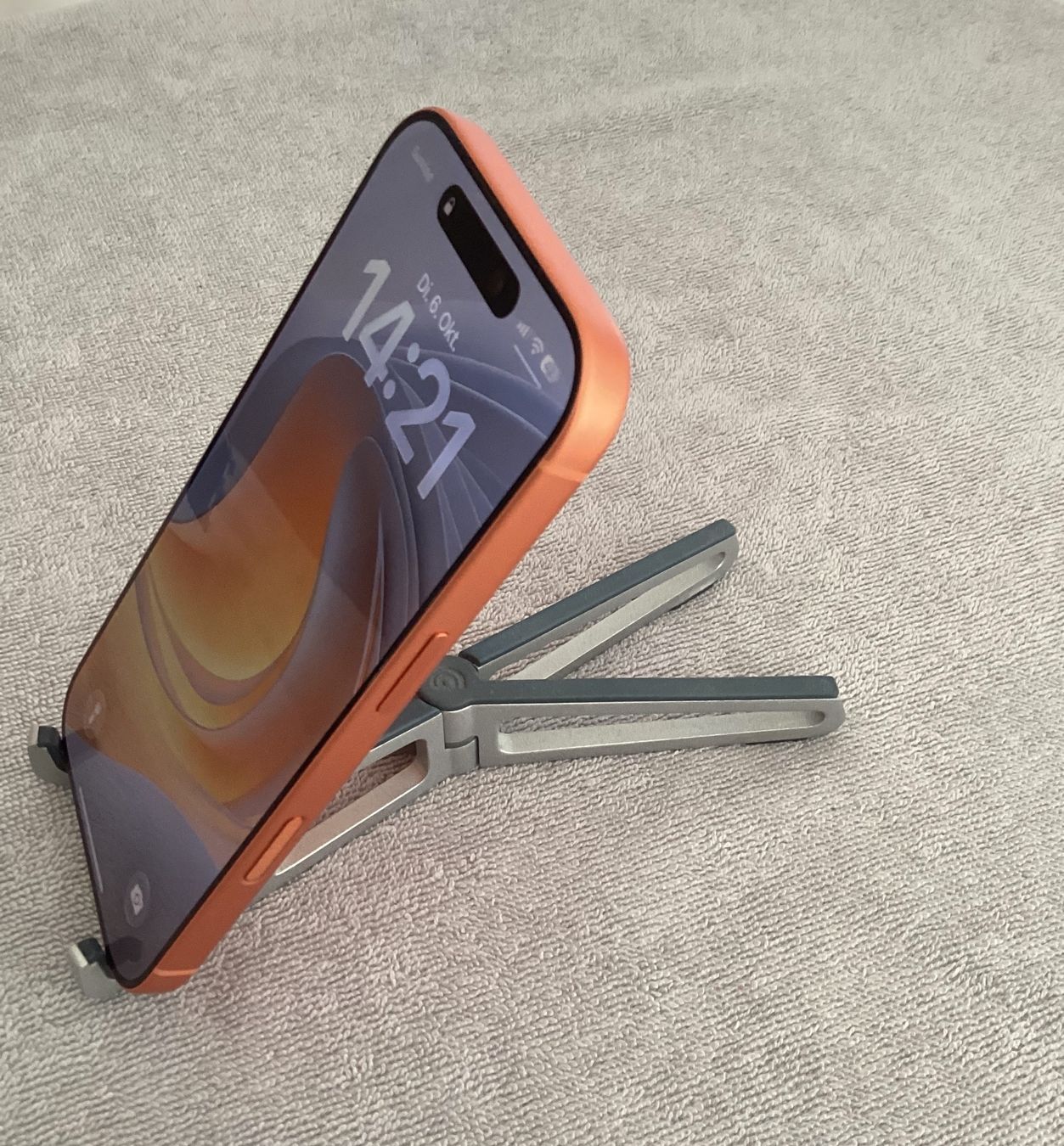 Apple Handys / Smartphones: Apple iPhone 17 Pro 256 GB, Comic orange, Case. noch neu – Neu (gemäss Beschreibung) aus Affoltern am Albis von Sspiridon 4