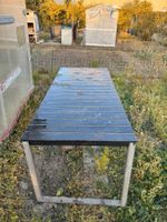 Gartentisch mit 7 stühle
