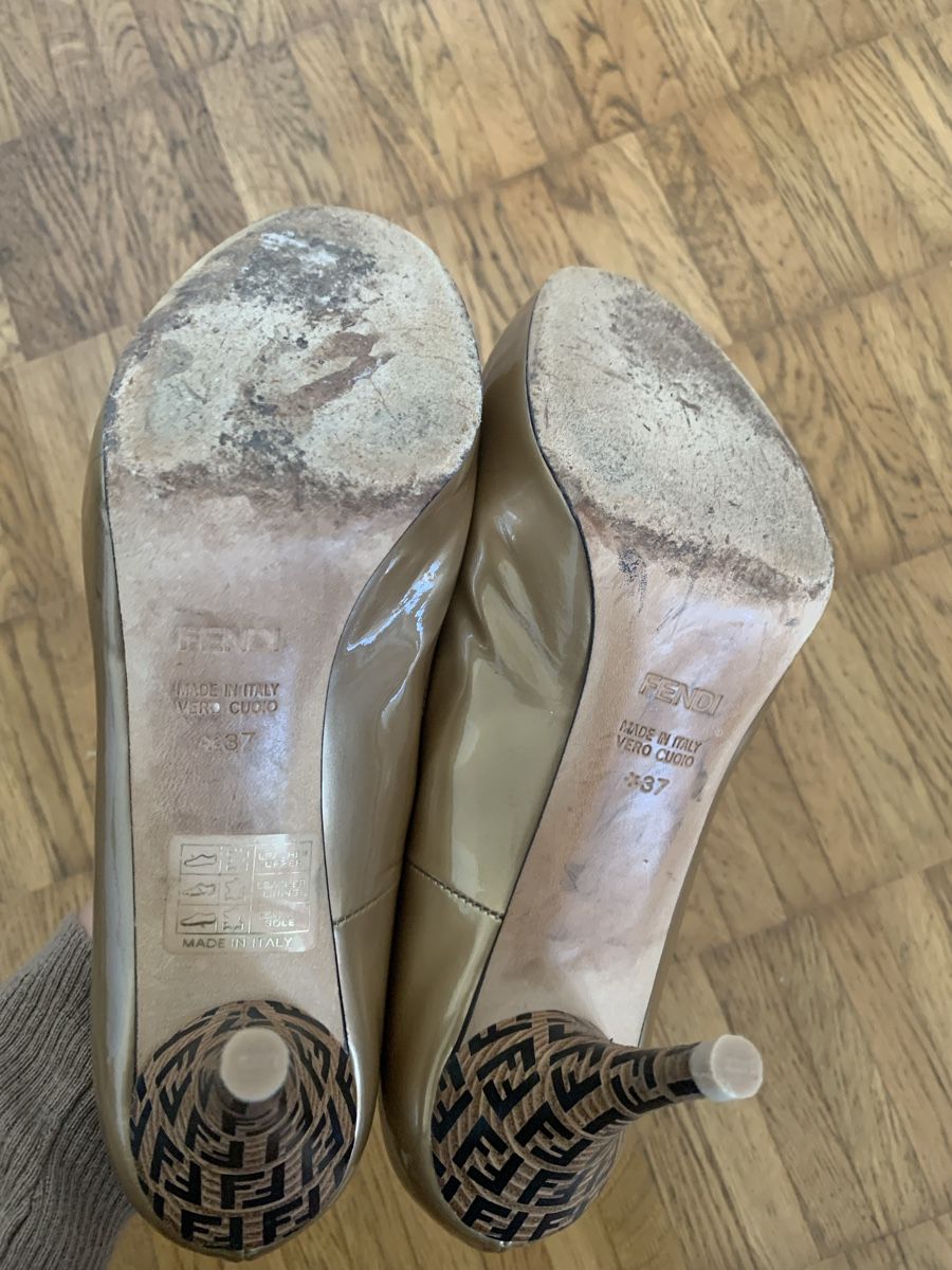 Scarpe da donna: Fendi goldene schuhe heels – Usato da Zürich venduto da Nikuska32 4