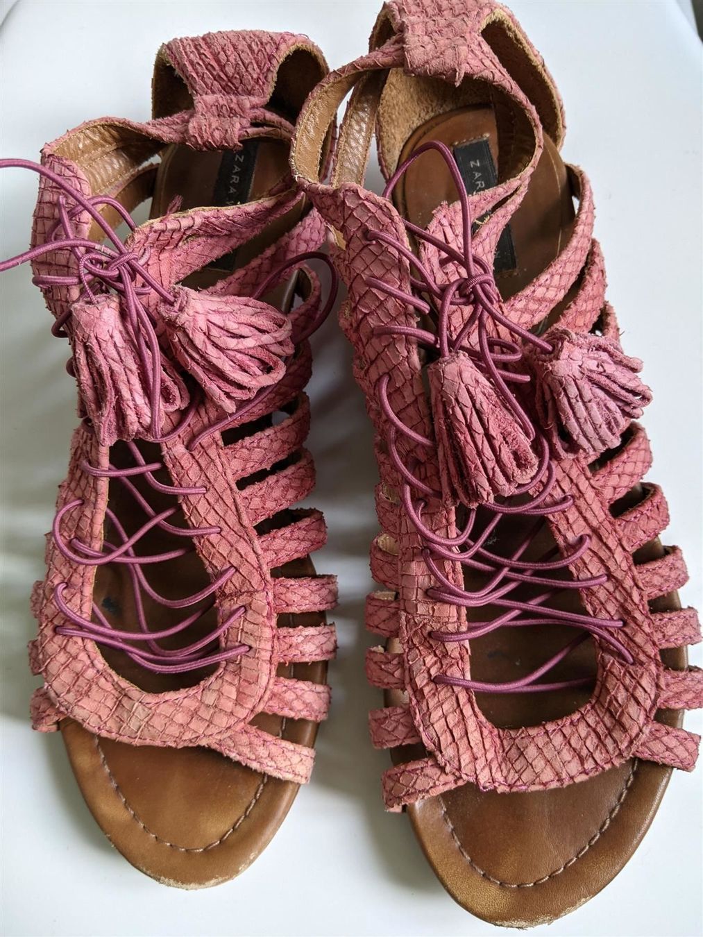 Zara Scarpe da donna: ZARA : Sandales en cuir rose façon python 40 – Nuovo (secondo la descrizione) da Petit-Lancy venduto da lilycerise