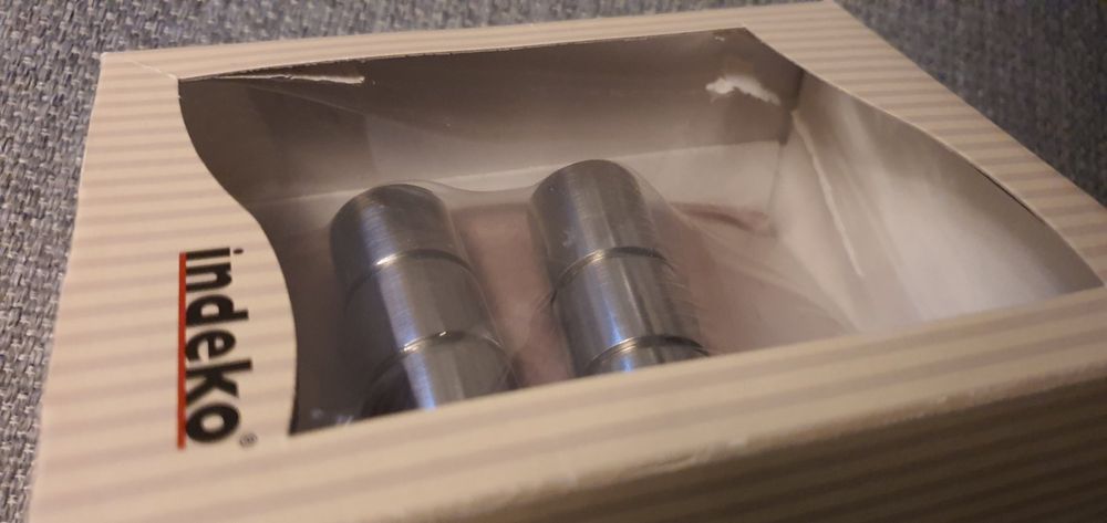 4 Stück Gardinenstangen-Endstücke – 28 Mm Innendurchmesser, Schwarz, Kunststoff, Für Vorhangstangen