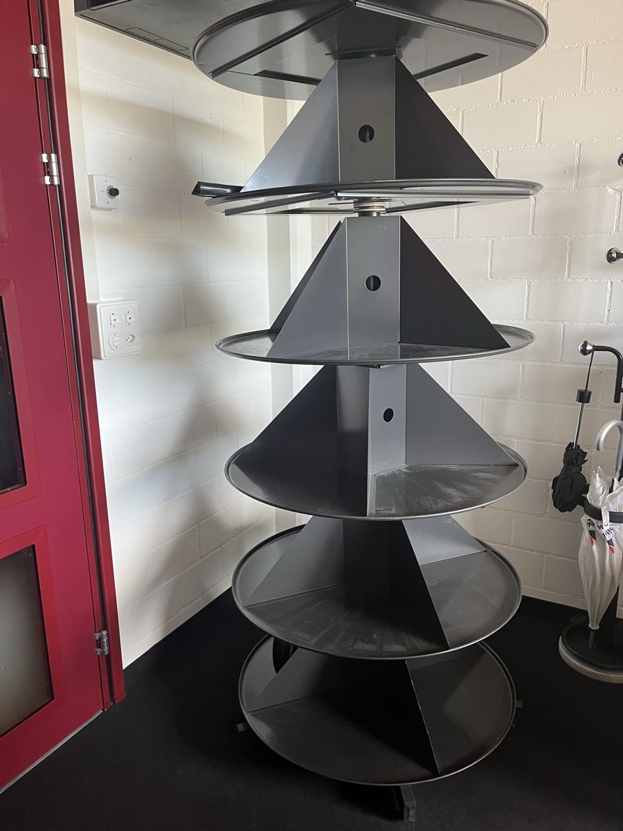 Regale: Drehsäule – Gebraucht aus Wiesendangen von dine73