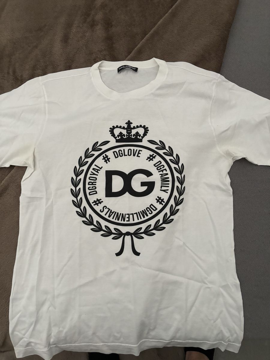 Dolce & Gabbana T-Shirts: Dolce & Gabbana T-Shirt – Neu (gemäss Beschreibung) aus Oberwil-Lieli von stylebender