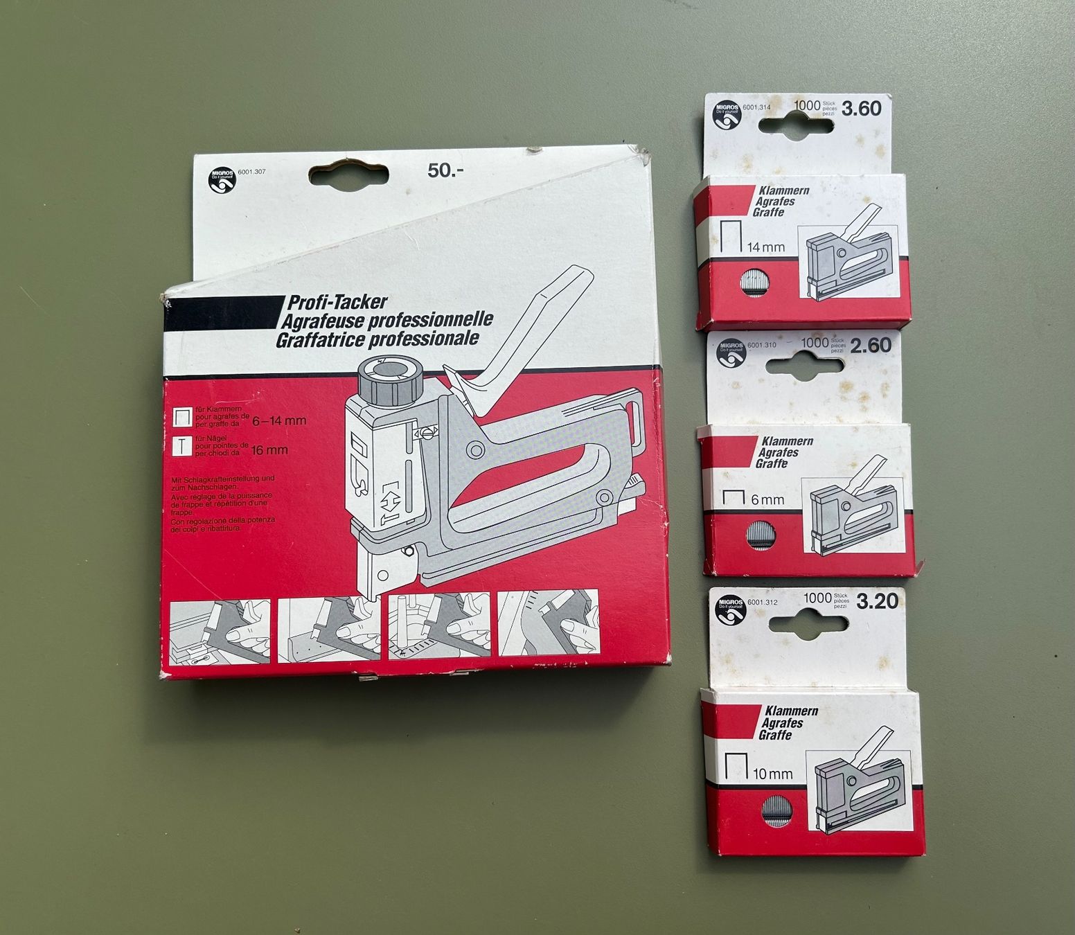 Alle Werkzeuge: Profi-Tacker mit Klammern 6-14 mm – Gebraucht aus Zürich von nicoleichholzer