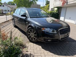 Audi A4 Avant quattro 2.0 T (S-Line)