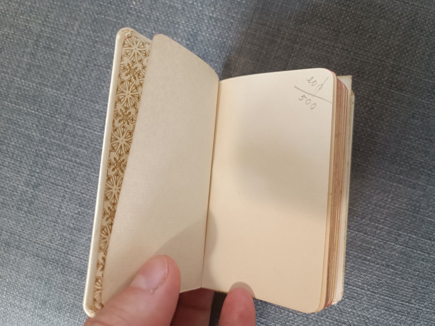 Libri: Libro di preghiere miniatura – Nuovo e nell'imballaggio originale da Genève venduto da Mercedest7 5