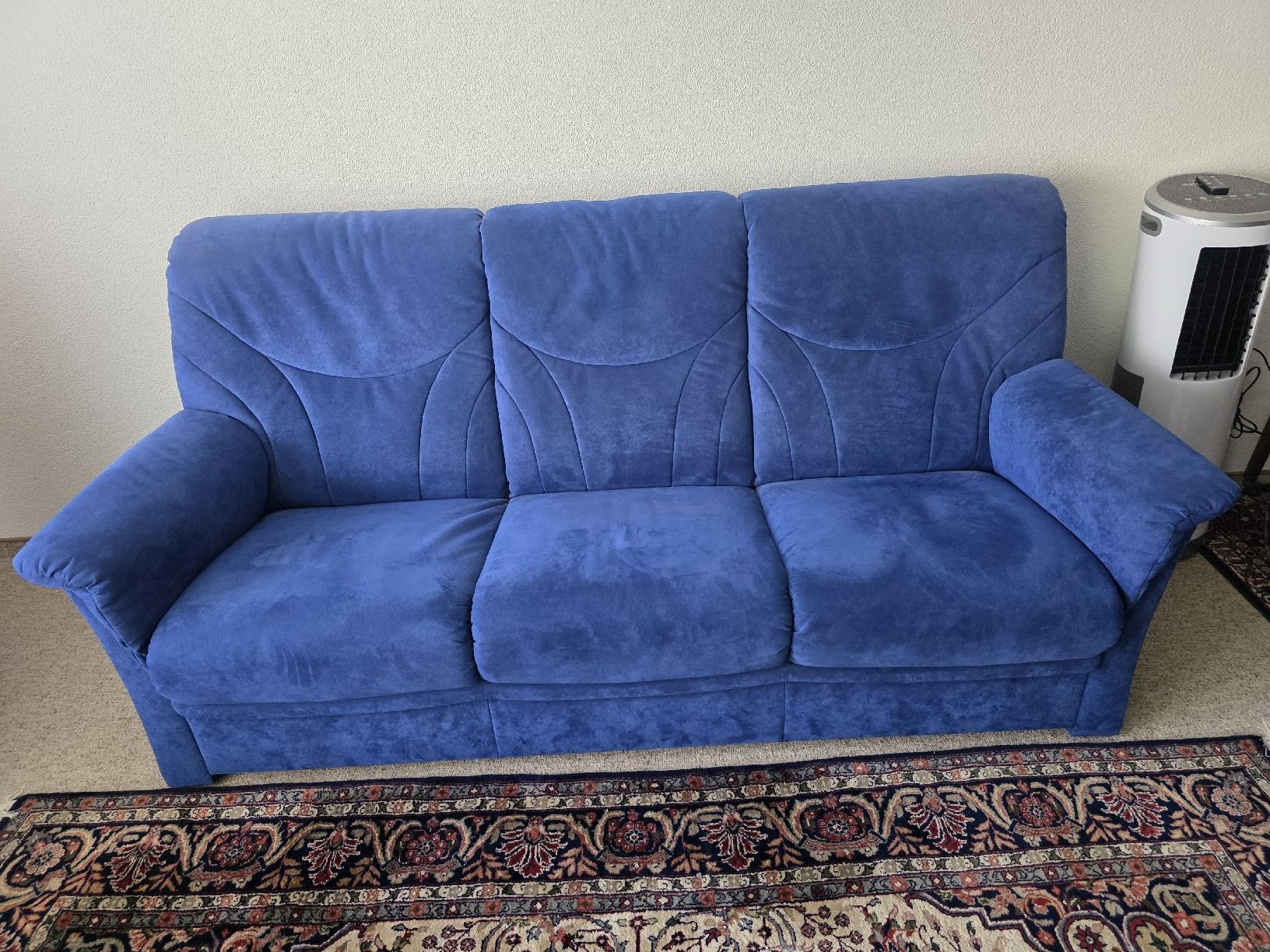 Divani: 3er Sofa blau gebraucht mit Armlehnen – Usato da Neuenkirch venduto da Brina1993