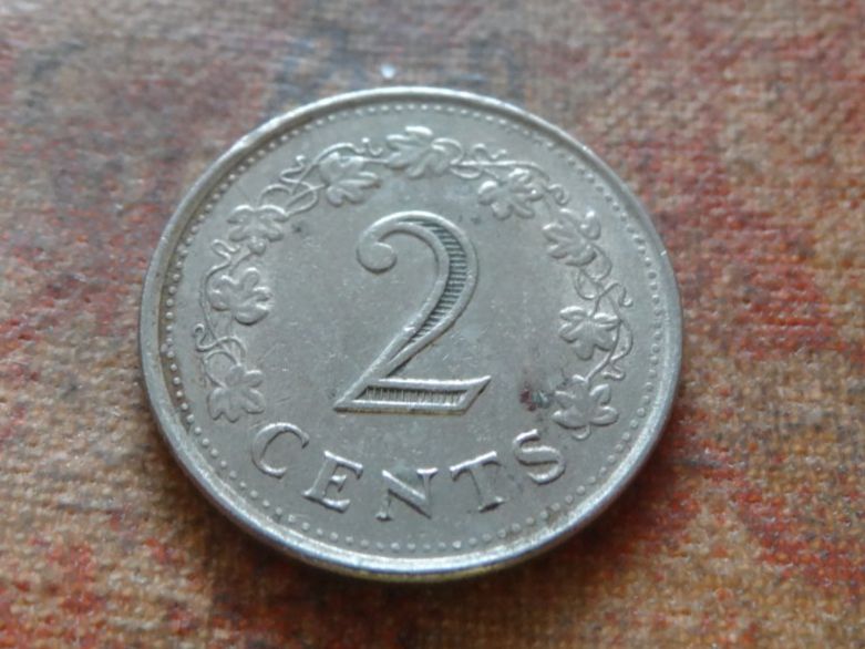 Alle Münzen: MALTE  5  Cents  1982  (P) – Gebraucht aus Romanel-sur-Lausanne von Swift13