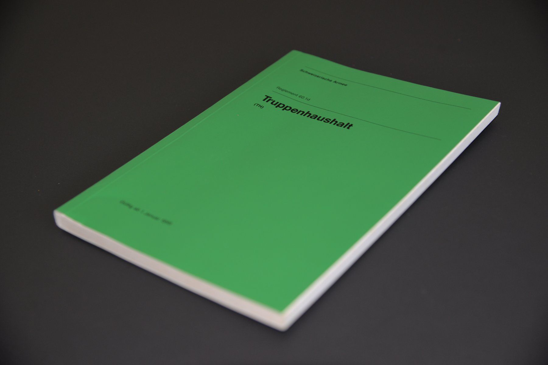 Libri: Reglement 60.1d, Truppenhaushalt – Usato da Lungern venduto da Kammer-Lungern 2