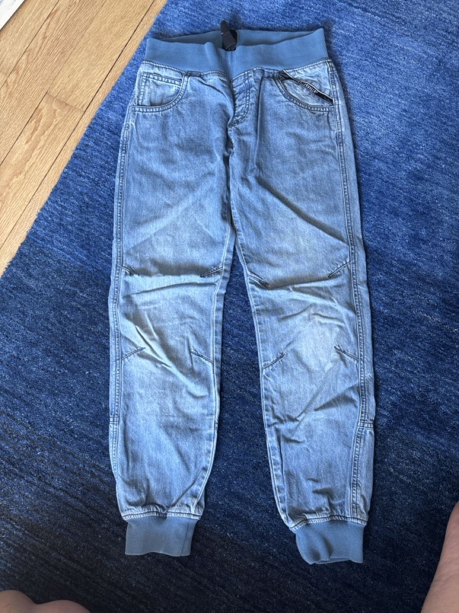 Villervalla Pantaloni: Villervalla Jeans/Hose 140 – Usato da Liebefeld venduto da nurseli