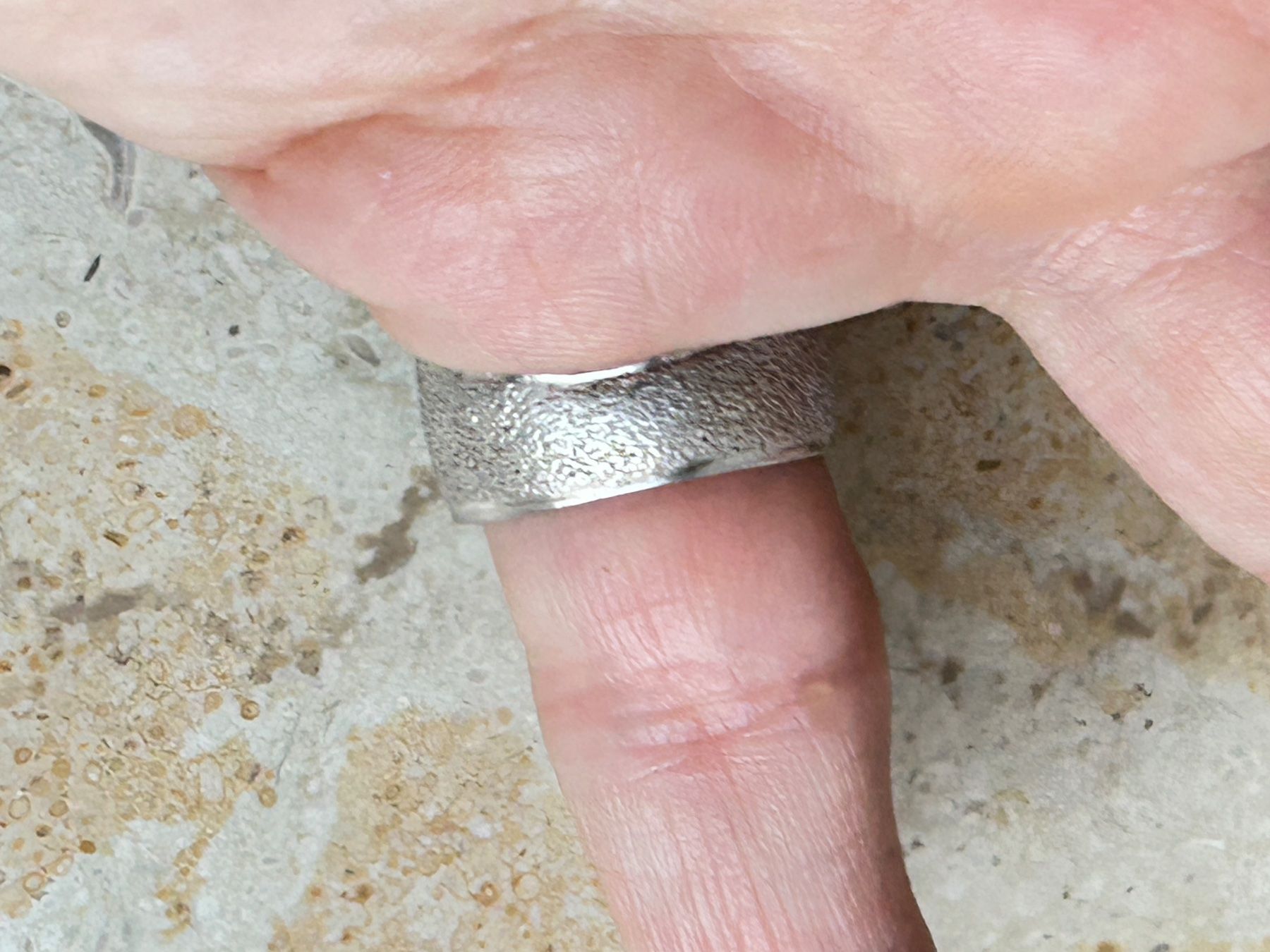 Anelli: Silberring feine Struktur  (53) – Usato da Laufen venduto da belleskulptur 4