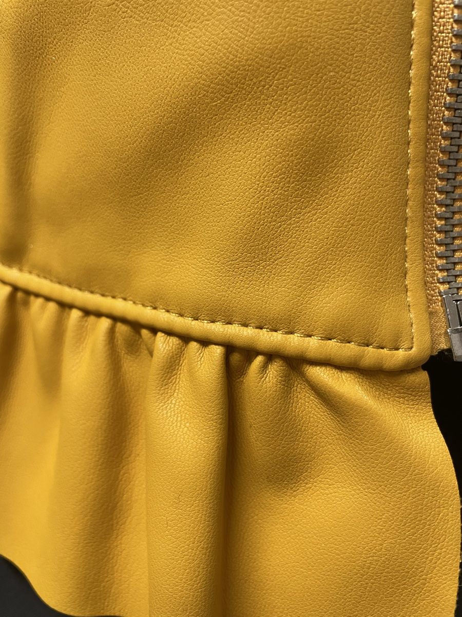 Zara Giacche: Zara Basic Textilleder Jacke gelb mit Volants – Usato da Urdorf venduto da Anassor 2