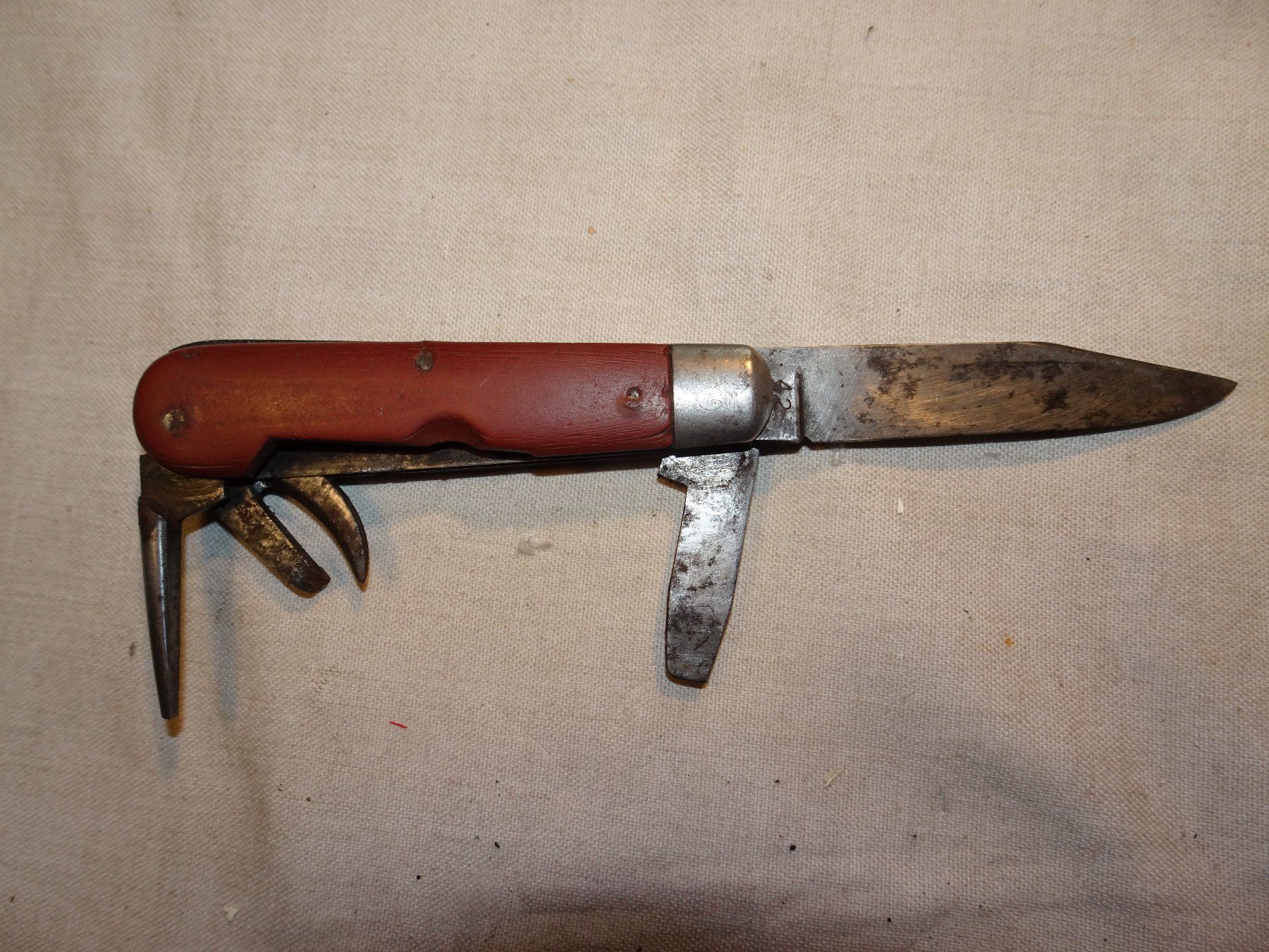 Armée suisse Couteaux de poche: Saackmesser – D'occasion à Bichwil par Silbereule9 1