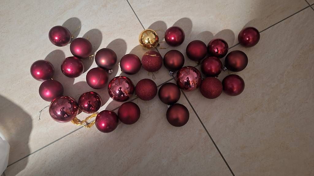 Conforama Tutte le decorazioni: Weihnachtsbaumkugel – Usato da Dintikon venduto da lec_89sx