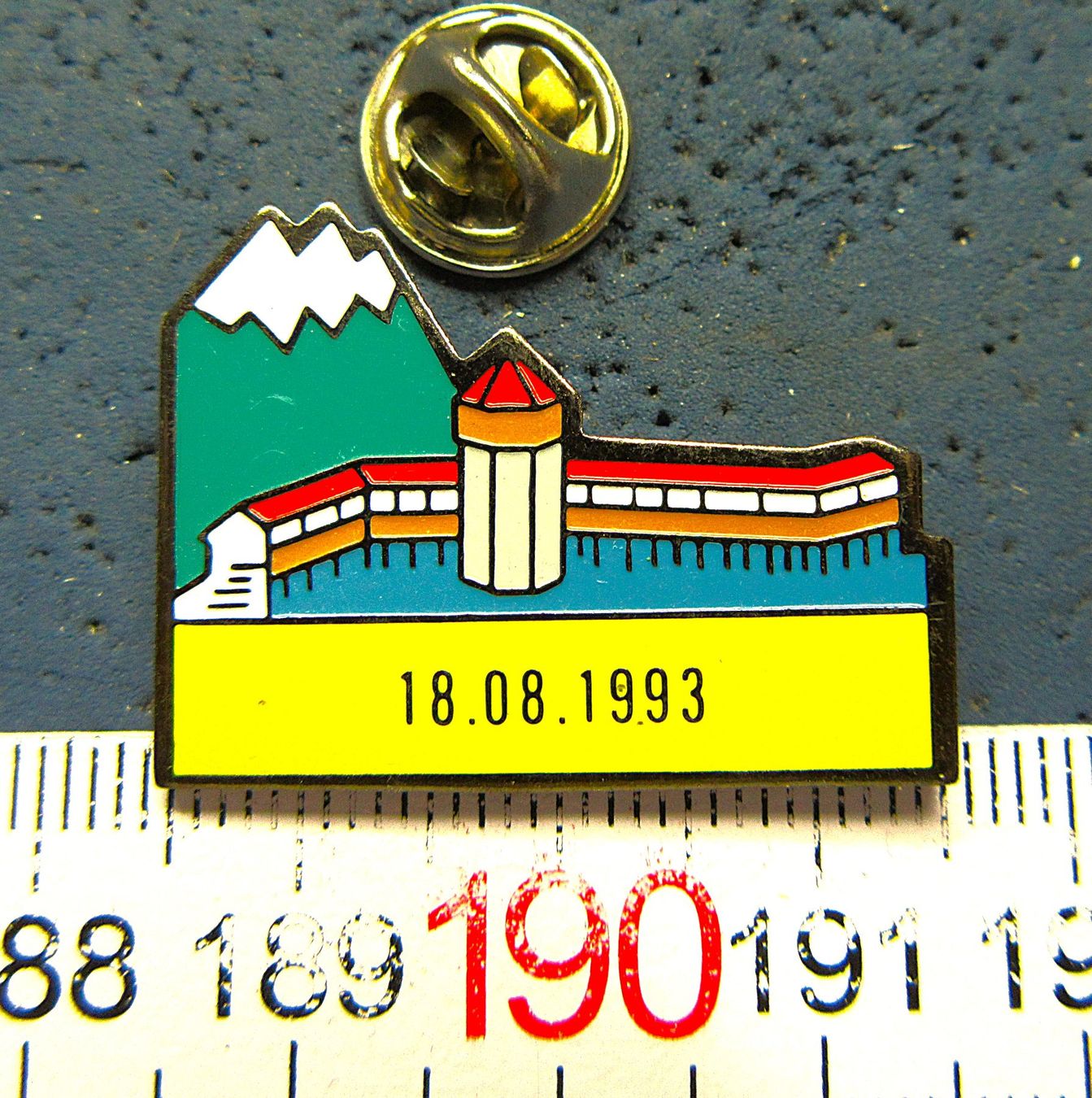 Swiss Placchette & Badge: LUZERN 1993 BRAND PIN – Usato da Ettingen venduto da Hausi4711