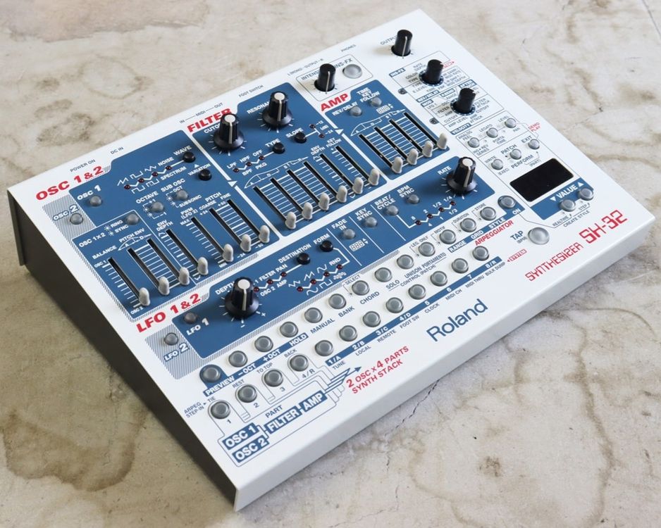 Classic Synth!!! Roland SH32 Kaufen auf Ricardo